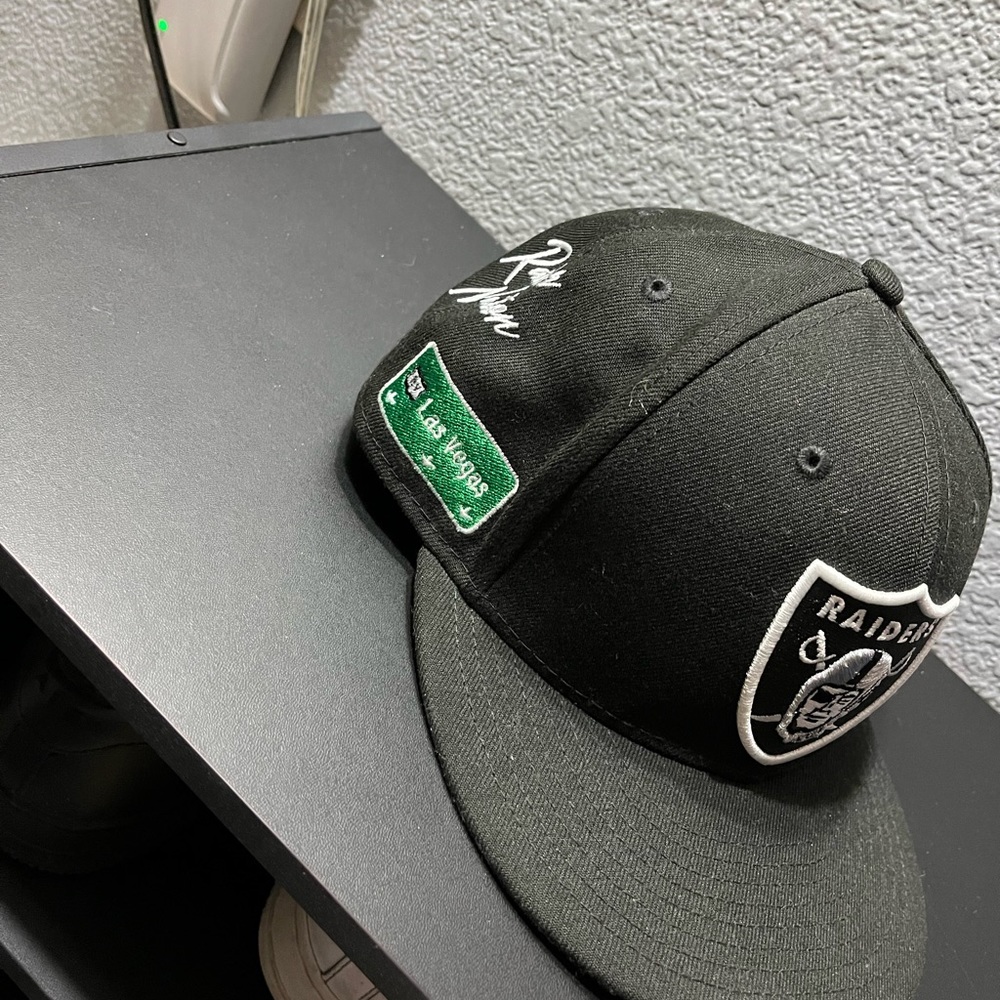 New era fitted hats - Picture 4 of 4